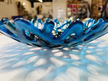Make a superb fused glass bowl on this all inclusive glass fusing workshop with Vitreus Art