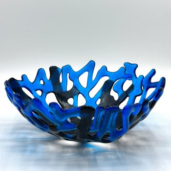 Make an amazing coloured glass coral bowl on this workshop at Vitreus Art