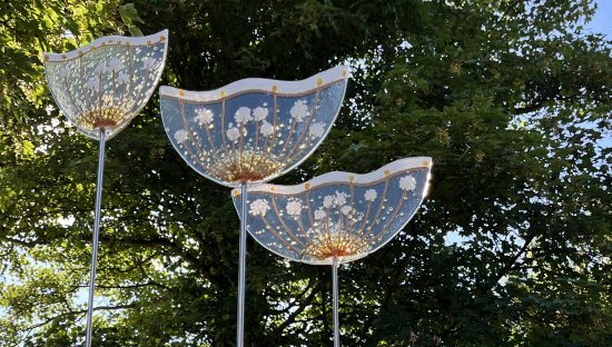 New - Cow Parsley fused glass art for your garden