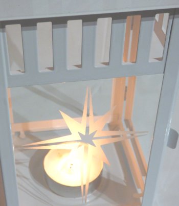 Etch your own Christmas lantern on this half0-day workshop at Vitreus Art