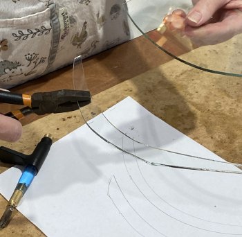 Make your own Fused Glass Ocean Wave on this workshop with Vitreus Art