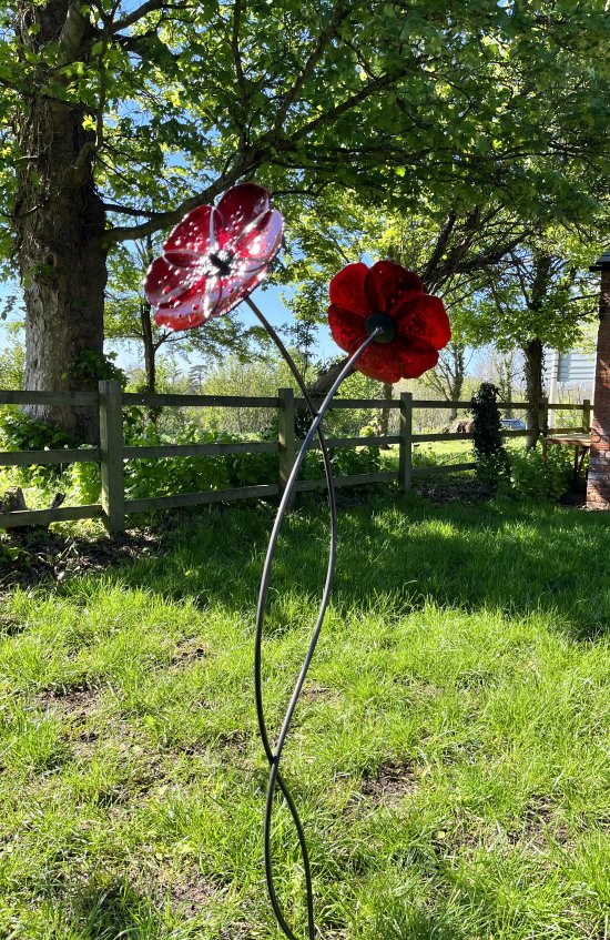 Steel and Glass red poppies garden sculpture by Vitreus Art