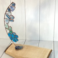 Odd One Out - fused glass art by Vitreus Art