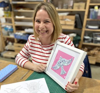 Papercut artist Stacey Young at Vitreus Art