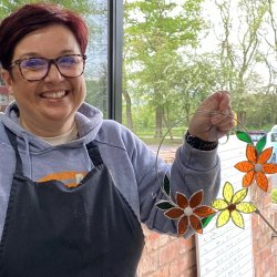 Make a beaujtiful stained glass copper foiled wreath or flower arrangement with Vitreus Art