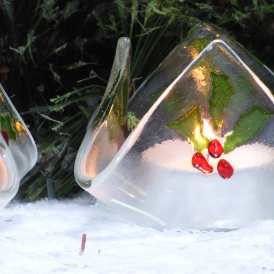 Fused Glass tealight holders in a variety of colours and designs by Jenny Timms of Vitreus Art, on show at the gallery near Towcester and Milton Keynes in Northants